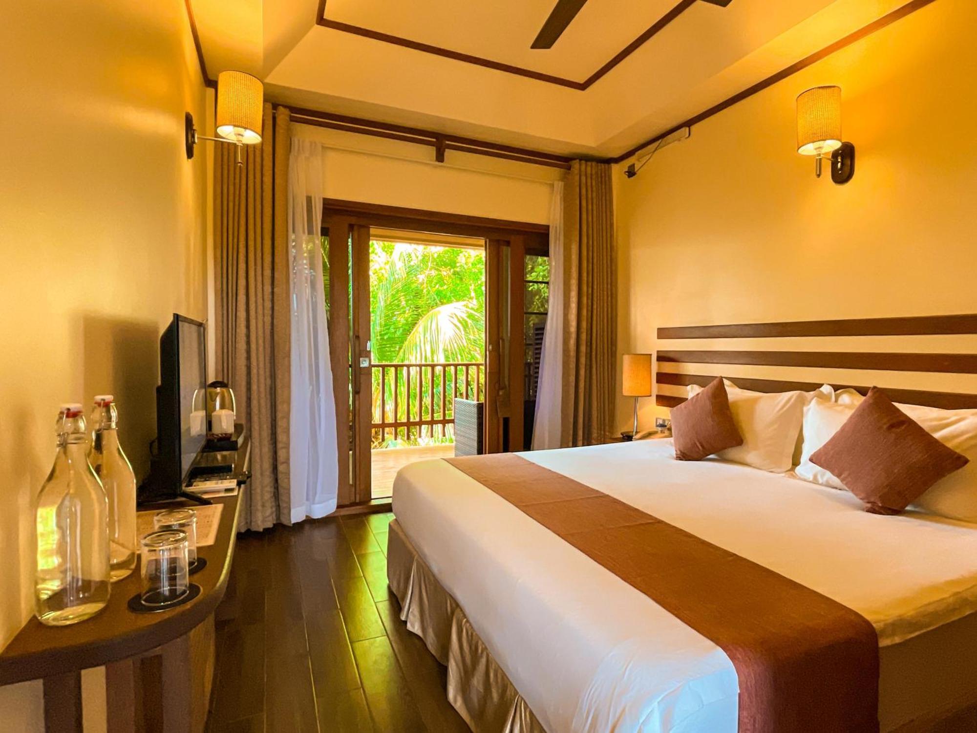Araamu Holidays&Spa Dhiffushi Kamer foto