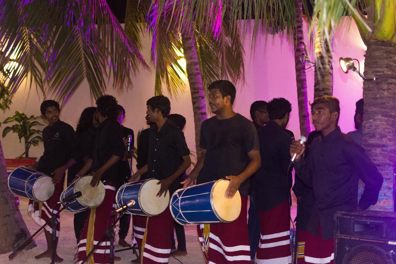 Araamu Holidays&Spa Dhiffushi Buitenkant foto